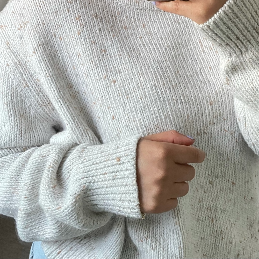 Sweater. Fall. ☕️ - Picture 2 of 3